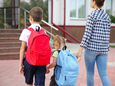 Verhuizen in Amsterdam met schoolgaande kinderen: wat is het beste moment?